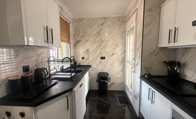 Herverkoop - Villa - Orihuela - Entre Naranjos Vistabella