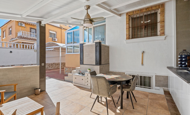 Herverkoop - Quad Villa - Ciudad Quesada - Doña Pepa