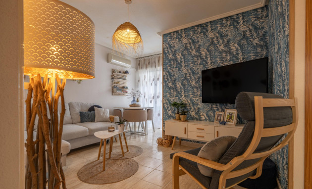 Herverkoop - 1. Apartment / flat - Torrevieja - Acequion