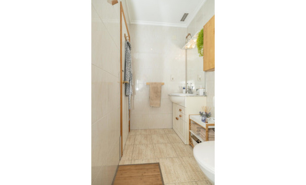 Herverkoop - 1. Apartment / flat - Torrevieja - Acequion