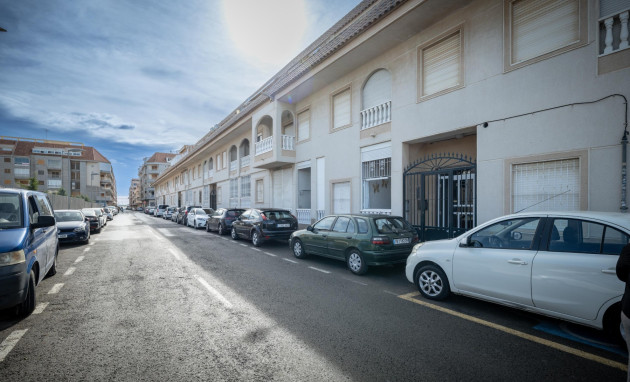 Herverkoop - 1. Apartment / flat - Torrevieja - Acequion