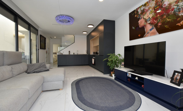 Herverkoop - Detached Villa - Los Montesinos - La Herrada