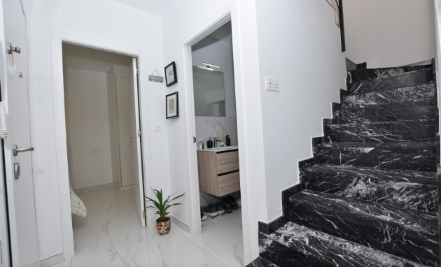 Herverkoop - Detached Villa - Los Montesinos - La Herrada