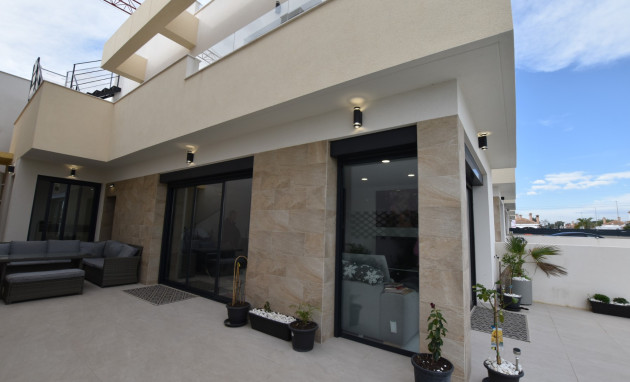 Herverkoop - Detached Villa - Los Montesinos - La Herrada