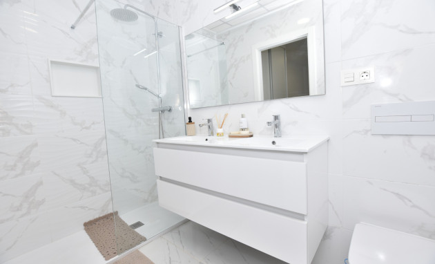 Herverkoop - Detached Villa - Los Montesinos - La Herrada