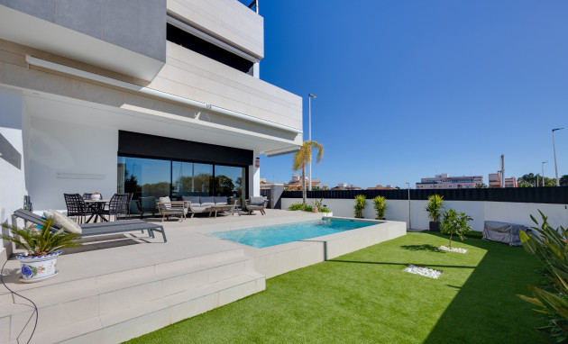 Herverkoop - Bungalow - Gelijkvloers - Pilar de la Horadada - Costa Blanca Sur