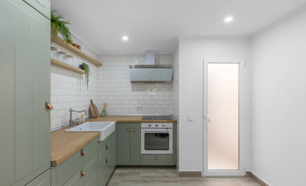 Herverkoop - Terraced house - Torrevieja - Centro - Muelle Pesquero