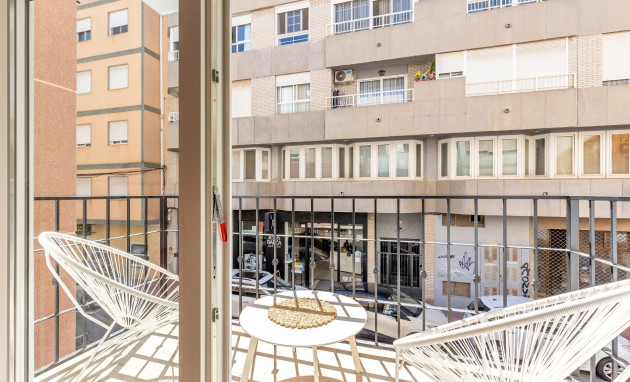 Herverkoop - Terraced house - Torrevieja - Centro - Muelle Pesquero