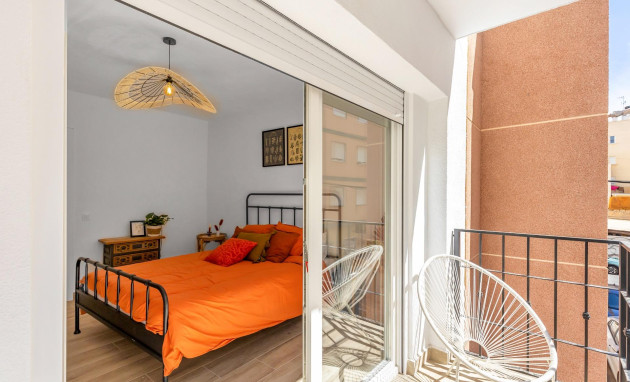 Herverkoop - Terraced house - Torrevieja - Centro - Muelle Pesquero