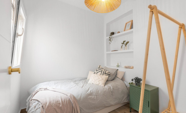 Herverkoop - Terraced house - Torrevieja - Centro - Muelle Pesquero