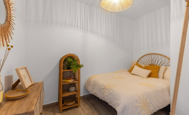 Herverkoop - Terraced house - Torrevieja - Centro - Muelle Pesquero