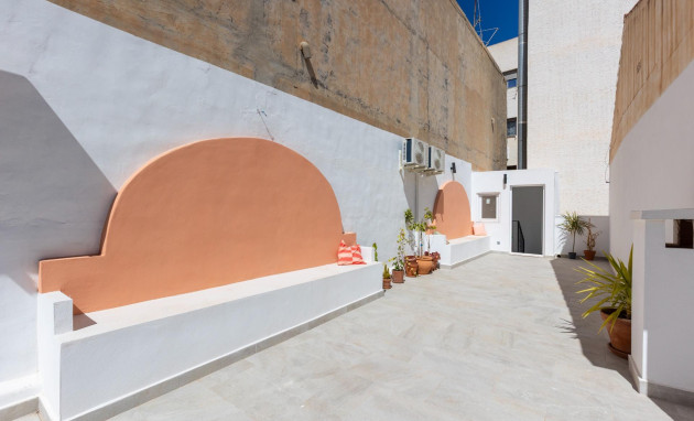 Herverkoop - Terraced house - Torrevieja - Centro - Muelle Pesquero