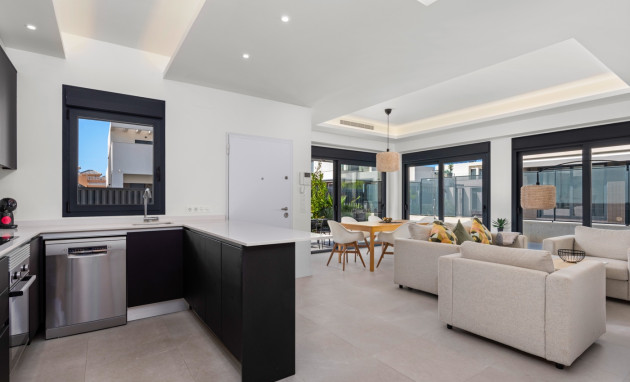 Herverkoop - Semi detached Villa - La Marina - La Marina - Urbanization