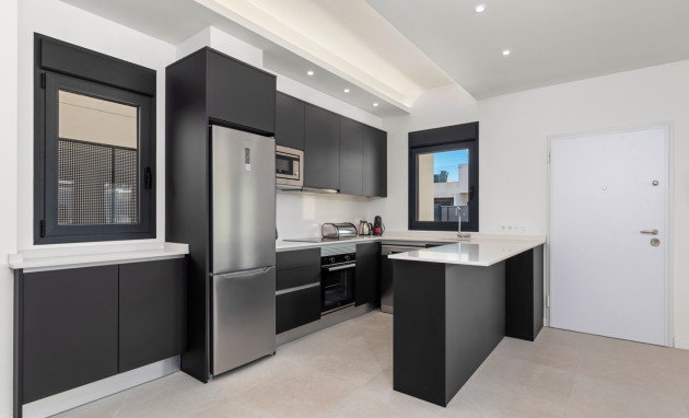 Herverkoop - Semi detached Villa - La Marina - La Marina - Urbanization