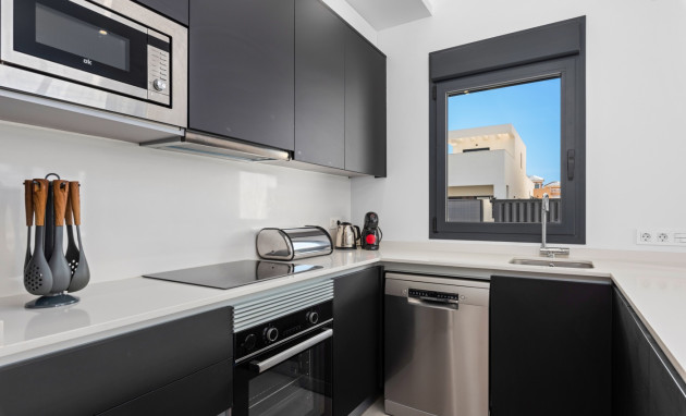 Herverkoop - Semi detached Villa - La Marina - La Marina - Urbanization