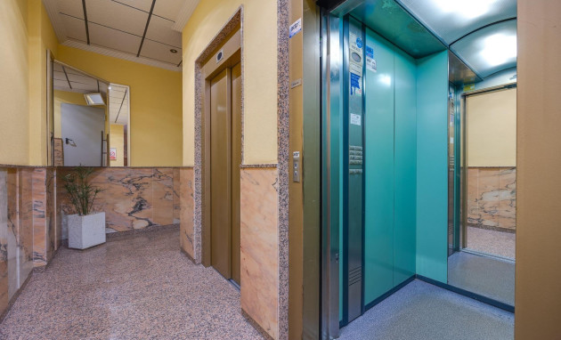 Herverkoop - Apartment - Torrevieja - Centro