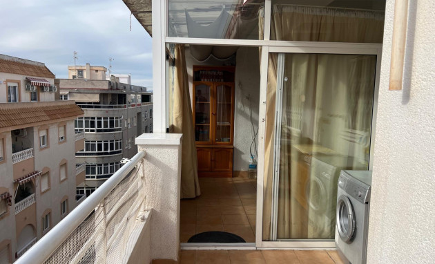 Herverkoop - Apartment - Torrevieja - Estacion de autobuses