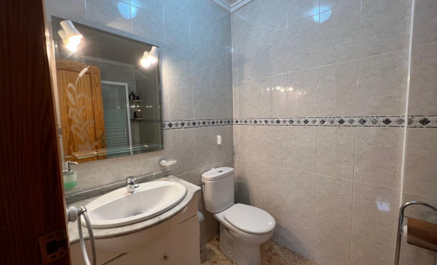 Herverkoop - Apartment - Torrevieja - Estacion de autobuses