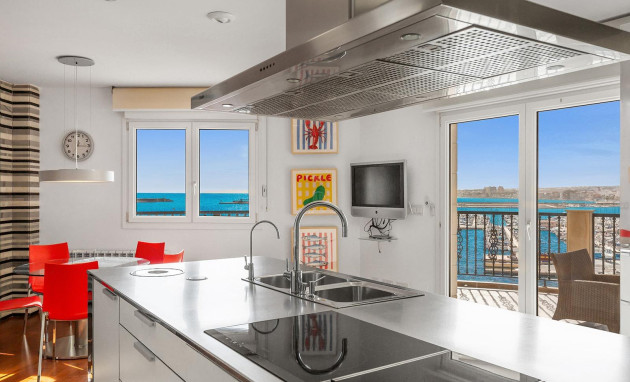 Herverkoop - Apartment - Torrevieja - Paseo maritimo