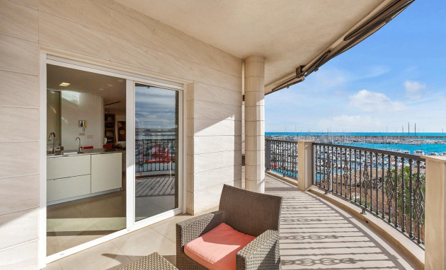 Herverkoop - Apartment - Torrevieja - Paseo maritimo