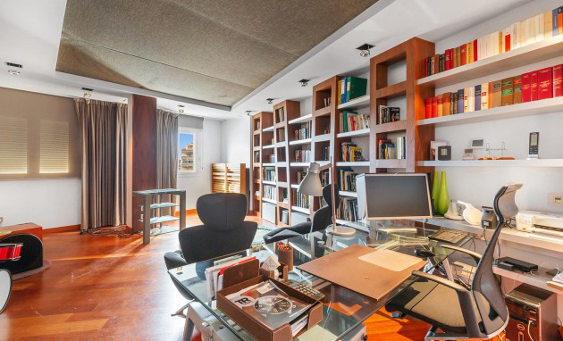 Herverkoop - Apartment - Torrevieja - Paseo maritimo