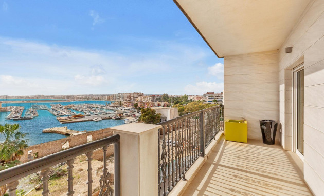 Herverkoop - Apartment - Torrevieja - Paseo maritimo