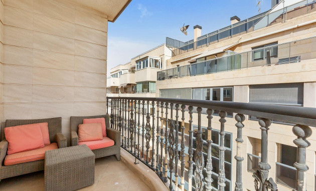 Herverkoop - Apartment - Torrevieja - Paseo maritimo