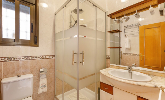 Herverkoop - Villa - Bigastro