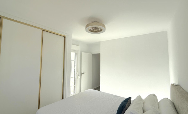 Revente - Villa - Orihuela Costa - La Zenia