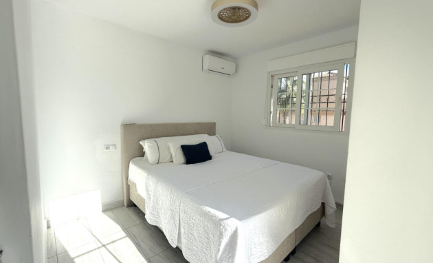 Revente - Villa - Orihuela Costa - La Zenia