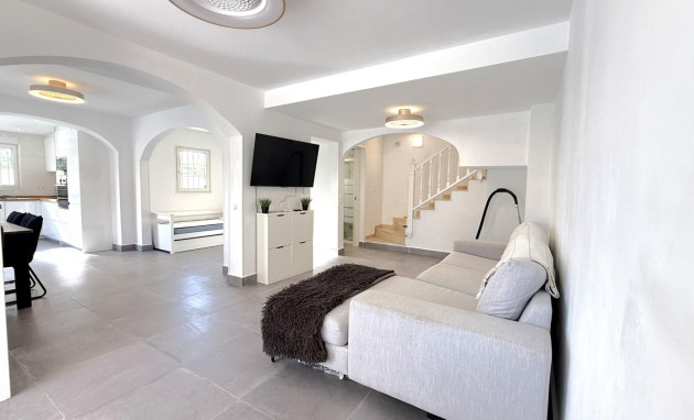 Revente - Villa - Orihuela Costa - La Zenia