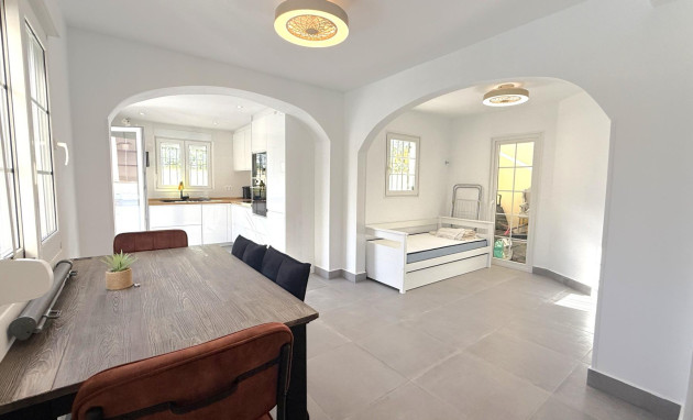 Revente - Villa - Orihuela Costa - La Zenia