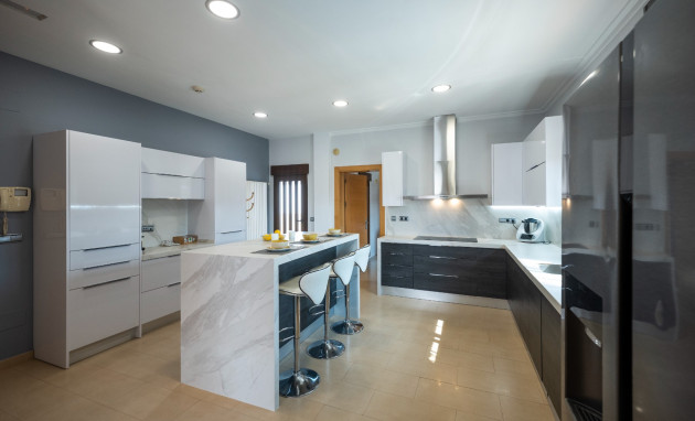 Resale - Detached Villa - Jerónimo y Avileses - Jerónimo y Avileses - Town