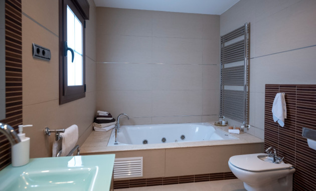 Reventa - Detached Villa - Jerónimo y Avileses - Jerónimo y Avileses - Town