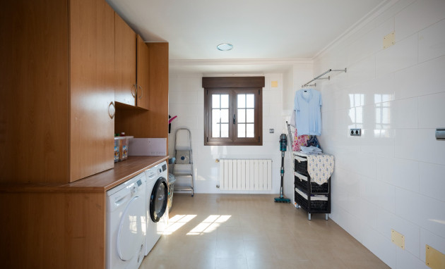 Reventa - Detached Villa - Jerónimo y Avileses - Jerónimo y Avileses - Town