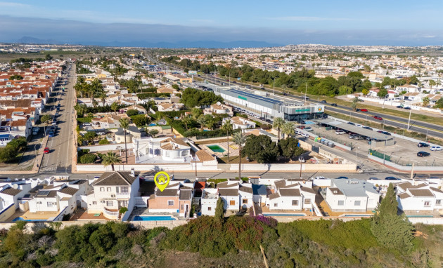 Herverkoop - Detached Villa - Torrevieja - Urbanización San Luis
