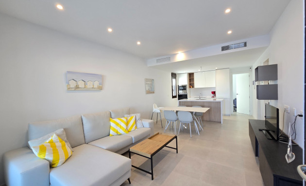 Revente - Apartment / Flat * - Pilar de la Horadada *