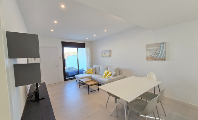 Revente - Apartment / Flat * - Pilar de la Horadada *