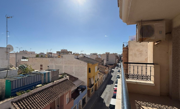 Resale - Apartment - Torrevieja - torrevieja