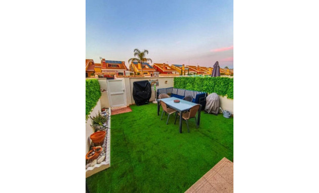 Resale - Villa - Guardamar del Segura - Urb el raso