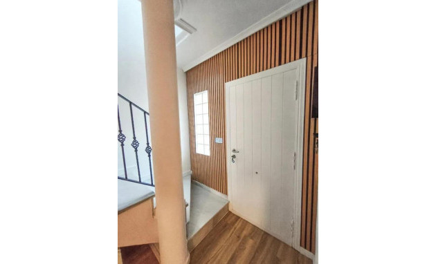 Resale - Villa - Guardamar del Segura - Urb el raso