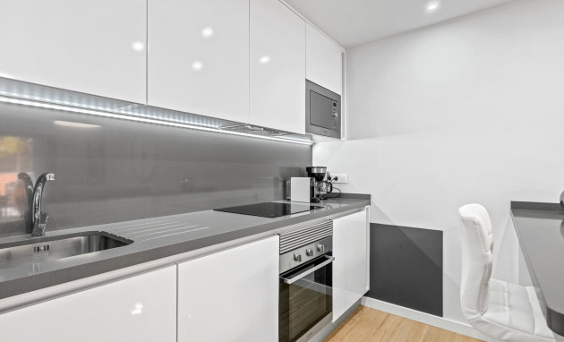 Resale - Apartments - Orihuela Costa - Villamartín