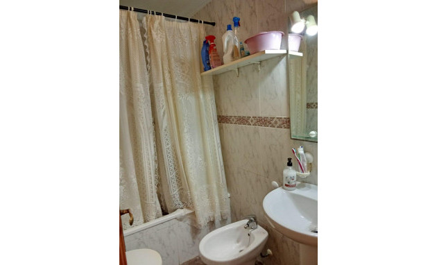 Herverkoop - Apartment - Torrevieja - Playa de los locos