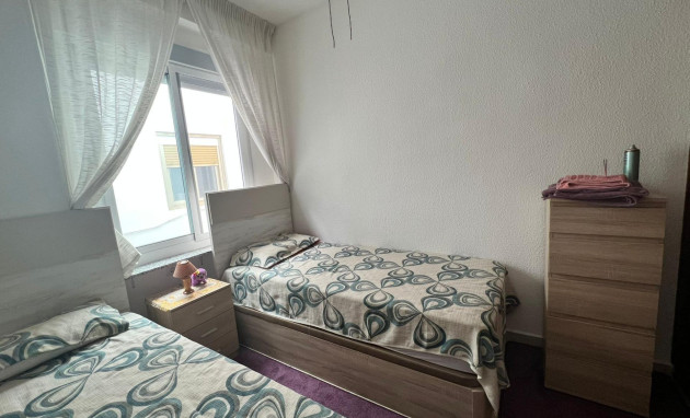 Resale - Apartment - Torrevieja - Estacion de autobuses