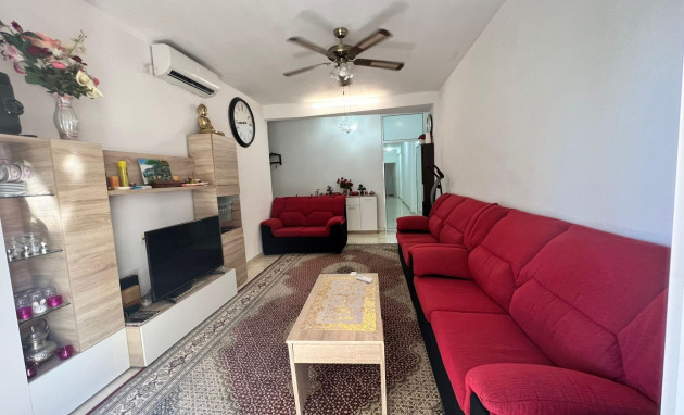 Resale - Apartment - Torrevieja - Estacion de autobuses