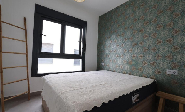 Herverkoop - Bungalow - Gelijkvloers - Pilar de la Horadada - Zona Pueblo