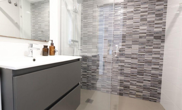 Herverkoop - Bungalow - Gelijkvloers - Pilar de la Horadada - Zona Pueblo