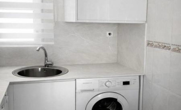 Herverkoop - Penthouse - Torrevieja - Estacion de autobuses