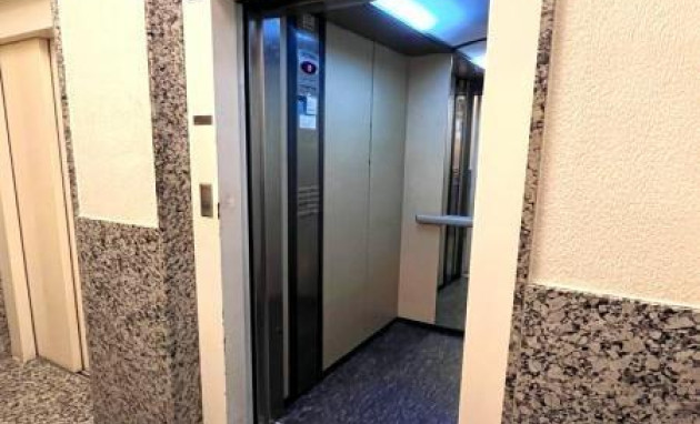 Herverkoop - Penthouse - Torrevieja - Estacion de autobuses