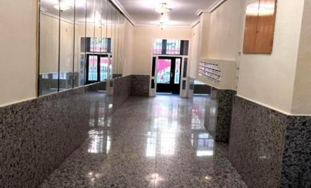 Herverkoop - Penthouse - Torrevieja - Estacion de autobuses